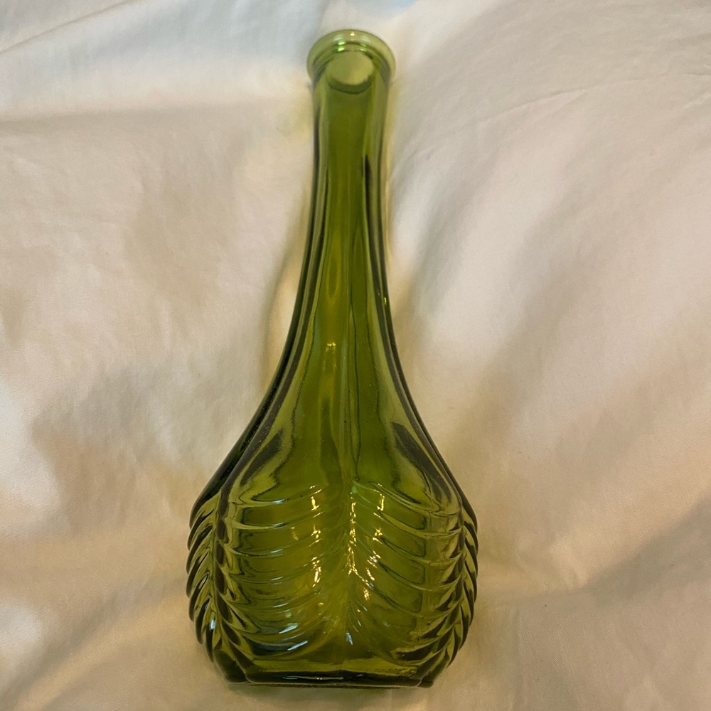 Green flower vase